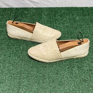 Patricia Nash women’s Ivory slip-on shoes size 8.5 (OKPM-12-036)